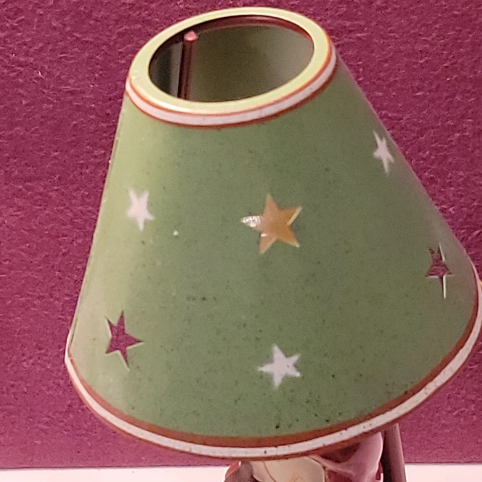 Yankee Candle Metal and Ceramic Tea Light Lamp with Shade Little Boy and Dog 8" Foto 3 de 4