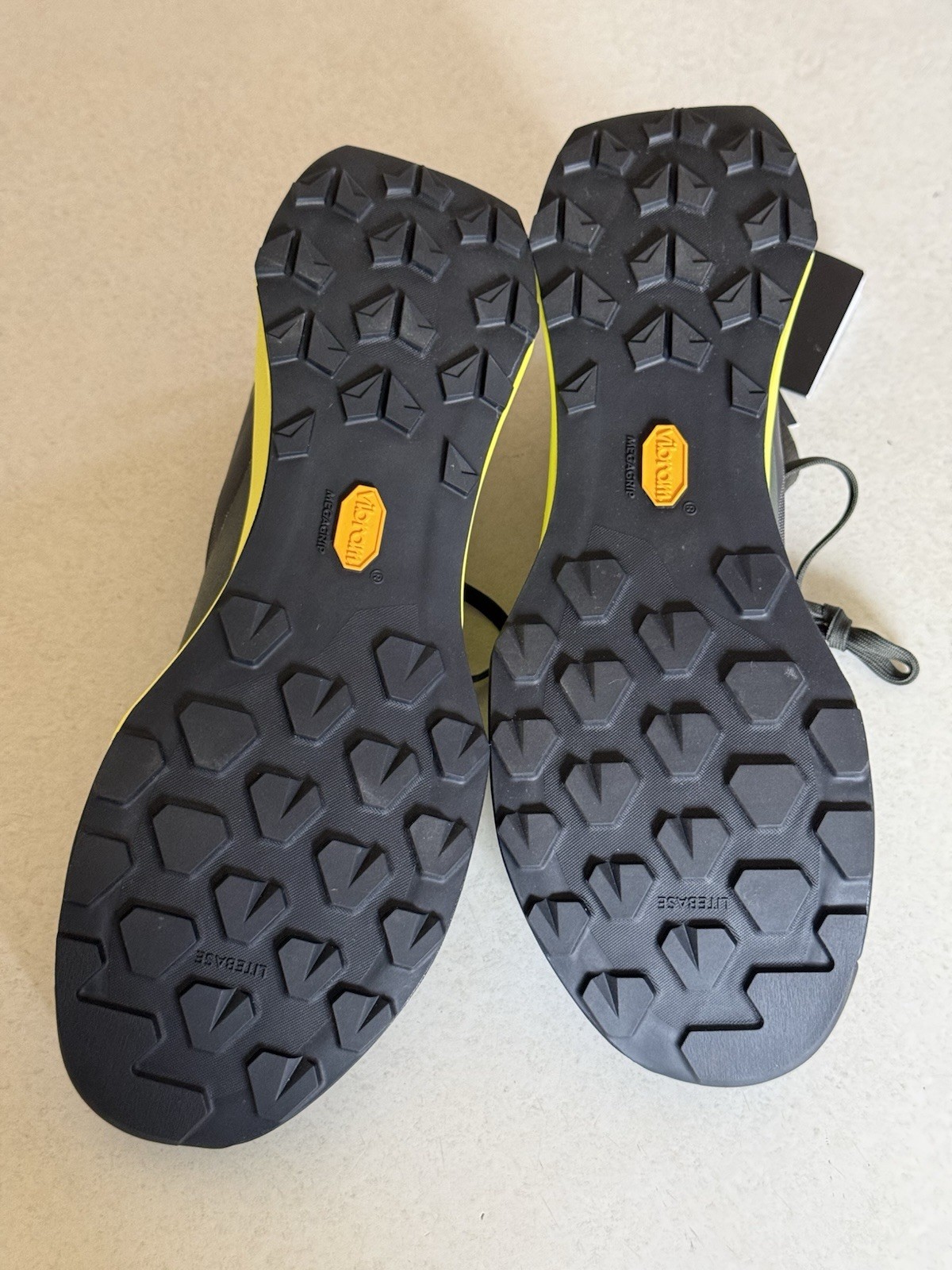 Arc'teryx Vertex Speed Men's Hiking Shoes US Size 12 Forage/Euphoria  thumbnail 3