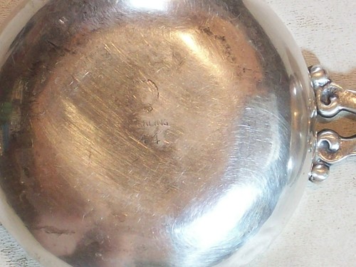 Manny STERLING 44 SILVER PORRINGER TRAYS ACORN ? HANDLE END NUT DISH LOGO WORN - Picture 4 of 5