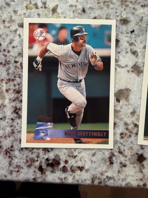 Don Mattingly #185 Baseball Cards 1996 Topps trading card — raw and PSA graded price guide