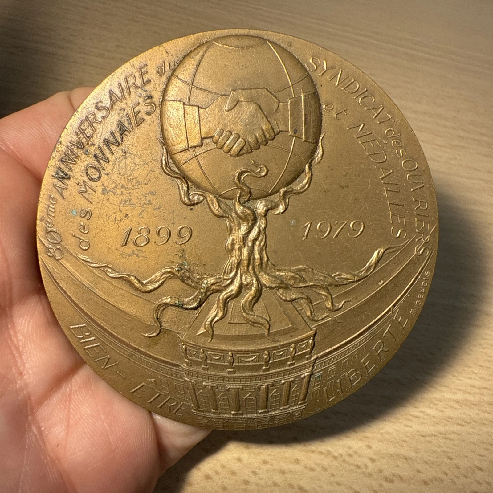 Médaille 80e Anniversaire Du Syndicat Des Ouvriers Et Médailles 1899 1979