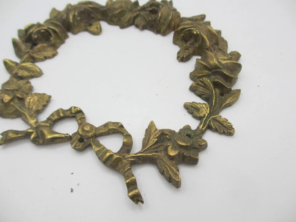 Victorian Brass Ormolu Furniture Hardware Mount French Antique Old Wreath 5.25"W - Image 4 of 4