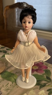 Madame Alexander ''Cat On A Hot Tin Roof'' Elizabeth Taylor Doll Hollywood Classic