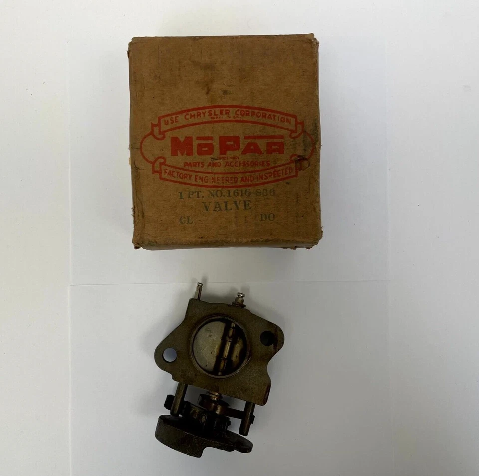 1955 DeSoto Firedome Fireflite комплект теплоотвода 1616836 новый из старых запасов. - Изображение 3 из 4