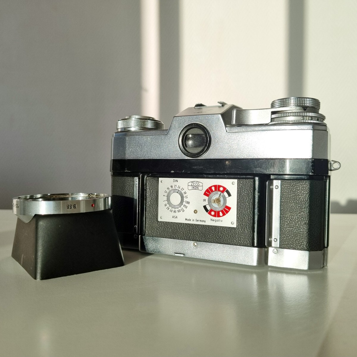 Objectif Carl Zeiss Ikon Contarex Bullseye Planar F2 50mm - Pour Pièces / Réparation