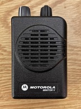 Motorola Minitor V 5 VHF 1-Channel Stored Voice Pager 151-158.9975 MHz