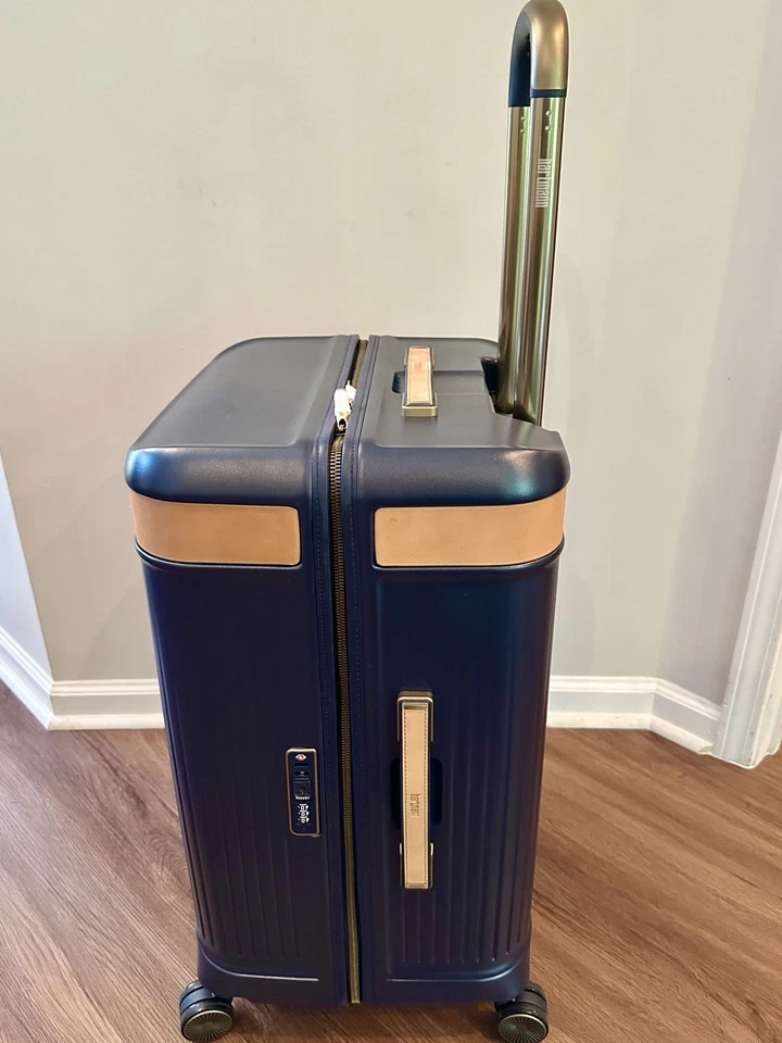 NEW Hartmann Reserve Medium Trunk - Luggage Suitcase - Image 3 of 4