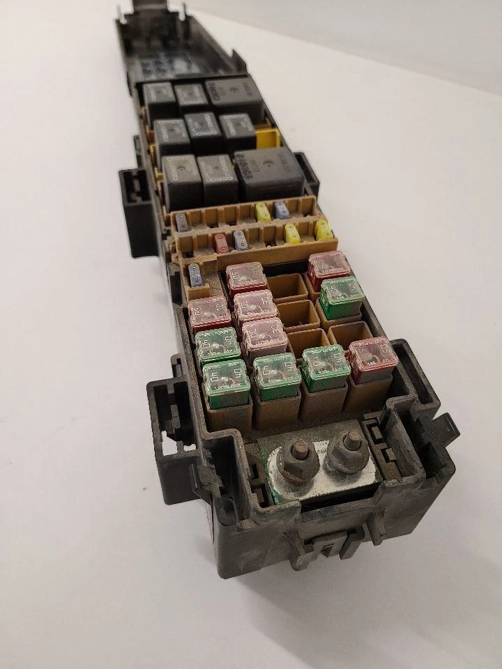 2000-2004 JEEP GRAND CHEROKEE Fuse Box Engine 56050700AA Foto 2 de 4