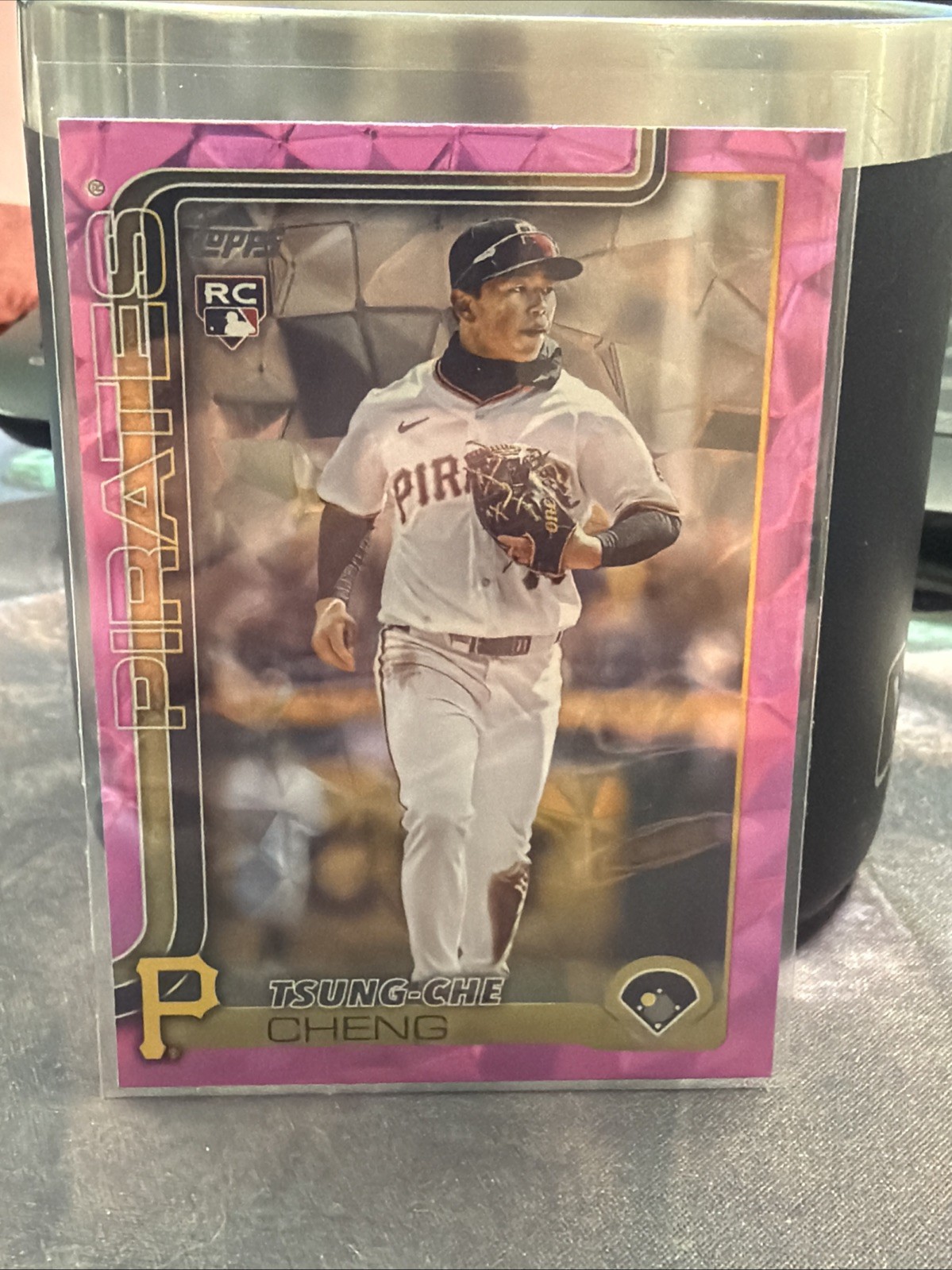 Tsung-Che Cheng 2025 Topps Update Rookie Pink Diamante SP Pittsburgh RC #US72