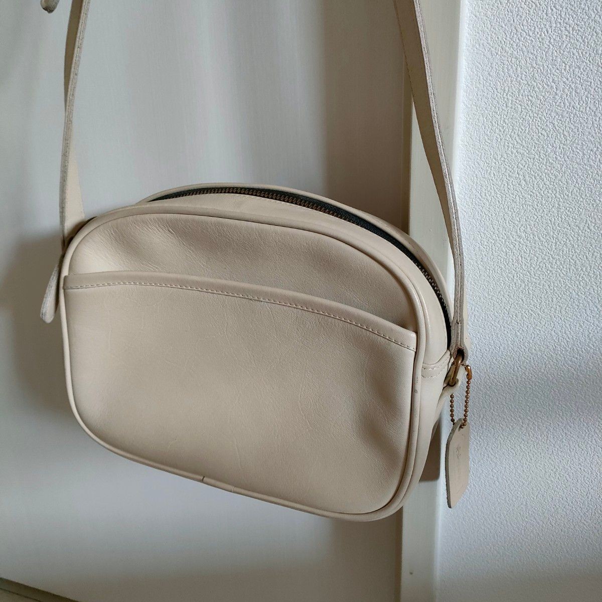 Vintage COACH Leather Shoulder Bag Beige Diagonal Crossbody