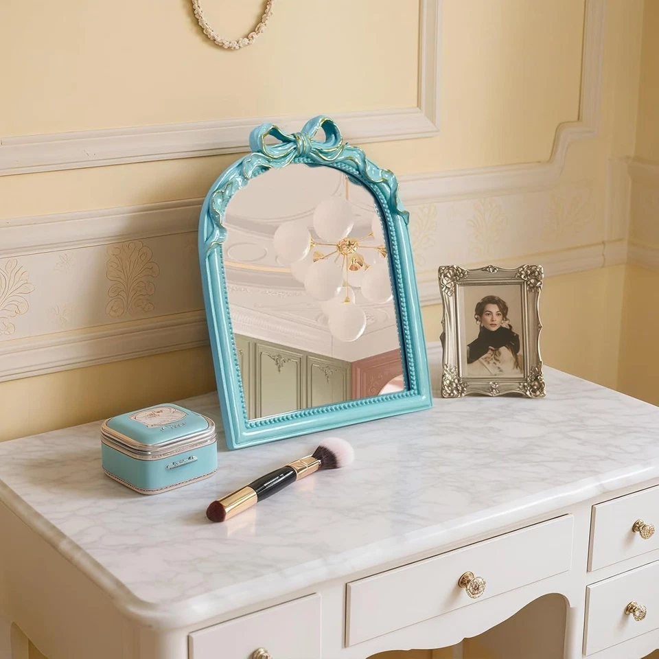 Espejo de tocador decorativo de resina con arco tallado vintage para maquillaje dormitorio y dormitorio Foto 2 de 4