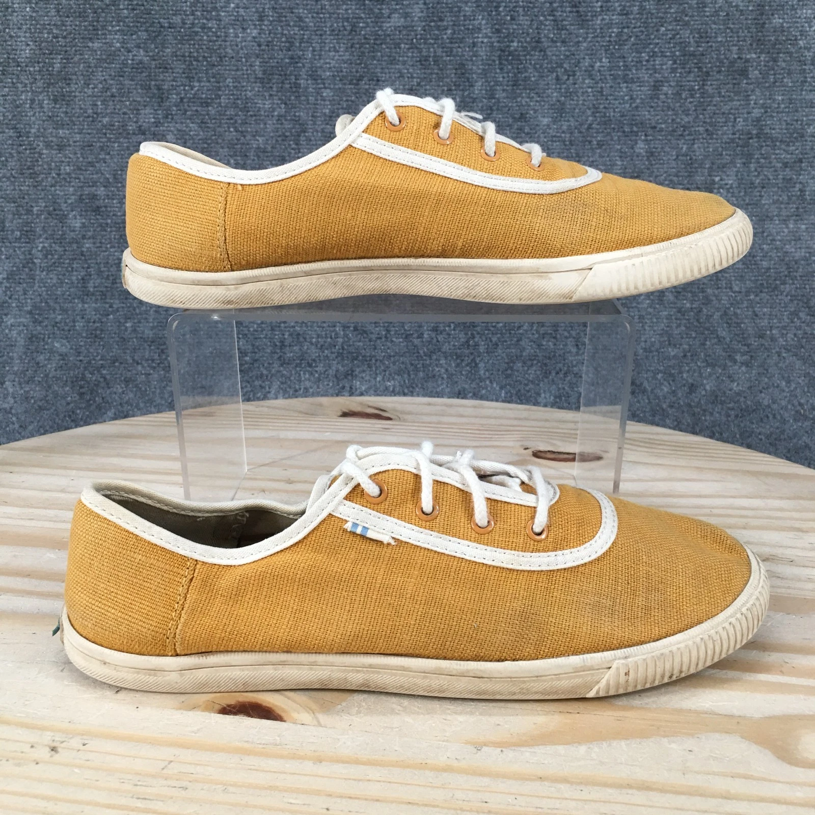 TOMS Shoes Womens 7.5 Carmel Casual Low Top Sneakers Yellow Canvas Lace Up