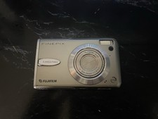 Fujifilm FinePix F Series F30 6.3MP Digital Camera - Silver