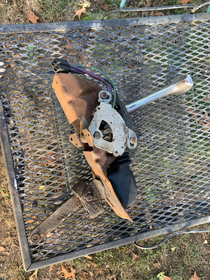 1964 Chevy Impala Super Sport câmbio automático de piso GM OEM original Powerglide - Imagem 2 de 4