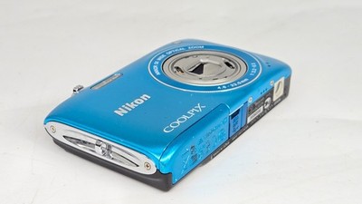Nikon COOLPIX S3100 14.0MP Blue Digital Camera W/O charger From