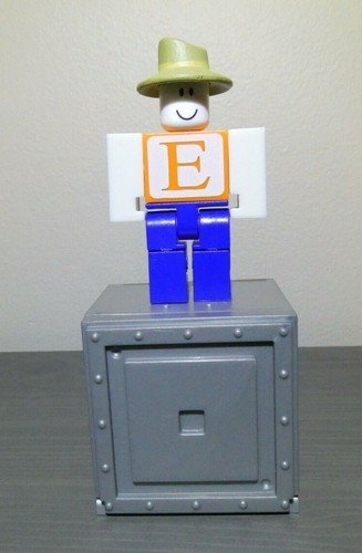 YOU CHOOSE Roblox Series 1 2 3 4 6 Action Figures Toys of Your Choice *No Codes* - Picture 6 of 33