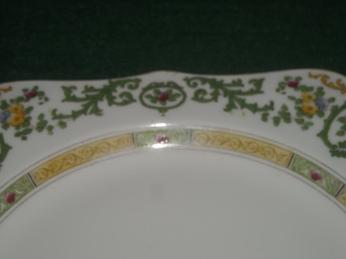 Rare Royal Daulton Square salad plate H2691 pre owned - Picture 8 of 9