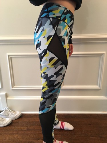 LEGGINGS GEOMÉTRICOS PARA MUJER ZELLA XS EXTRA PEQUEÑOS - Imagen 2 de 3