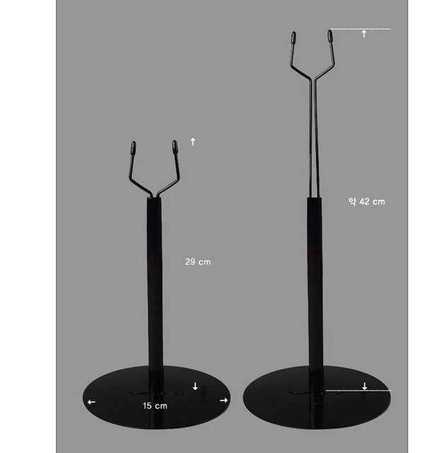 saddle doll stand