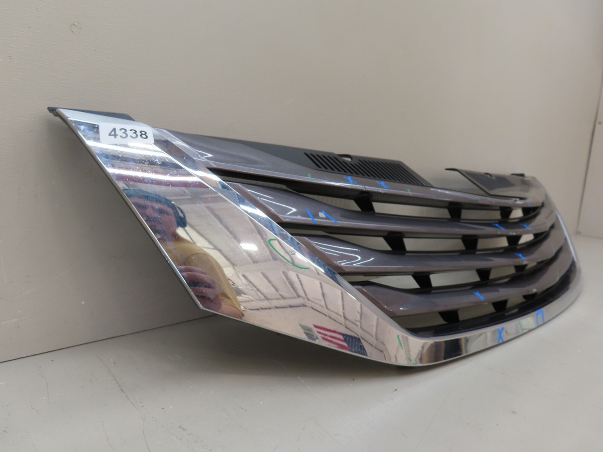2011-2017 TOYOTA SIENNA FRONT BUMPER RADIATOR GRILLE GRILL OEM