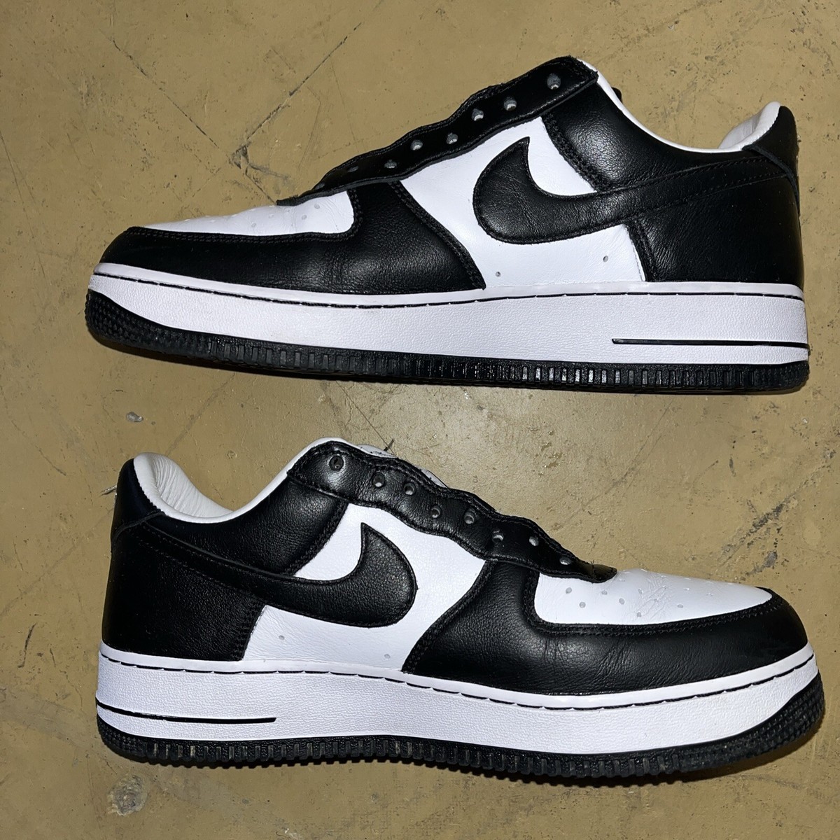 Size 9.5 - Nike Air Force 1 Low x Terror Squad Black W OG