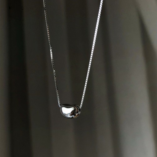 Woman Fashion 18K Gold Plated Stainless Steel Cute Bean Charm Necklace Chain - Picture 6 of 8