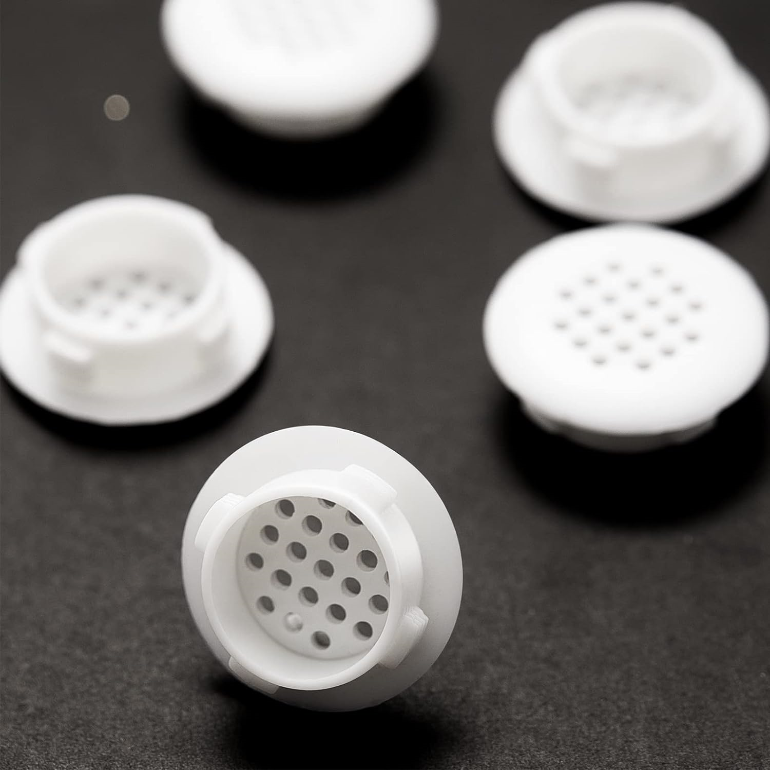 16 Pieces Plastic Round Mesh Hole Air Vent Louver Covers Plastic Soffit