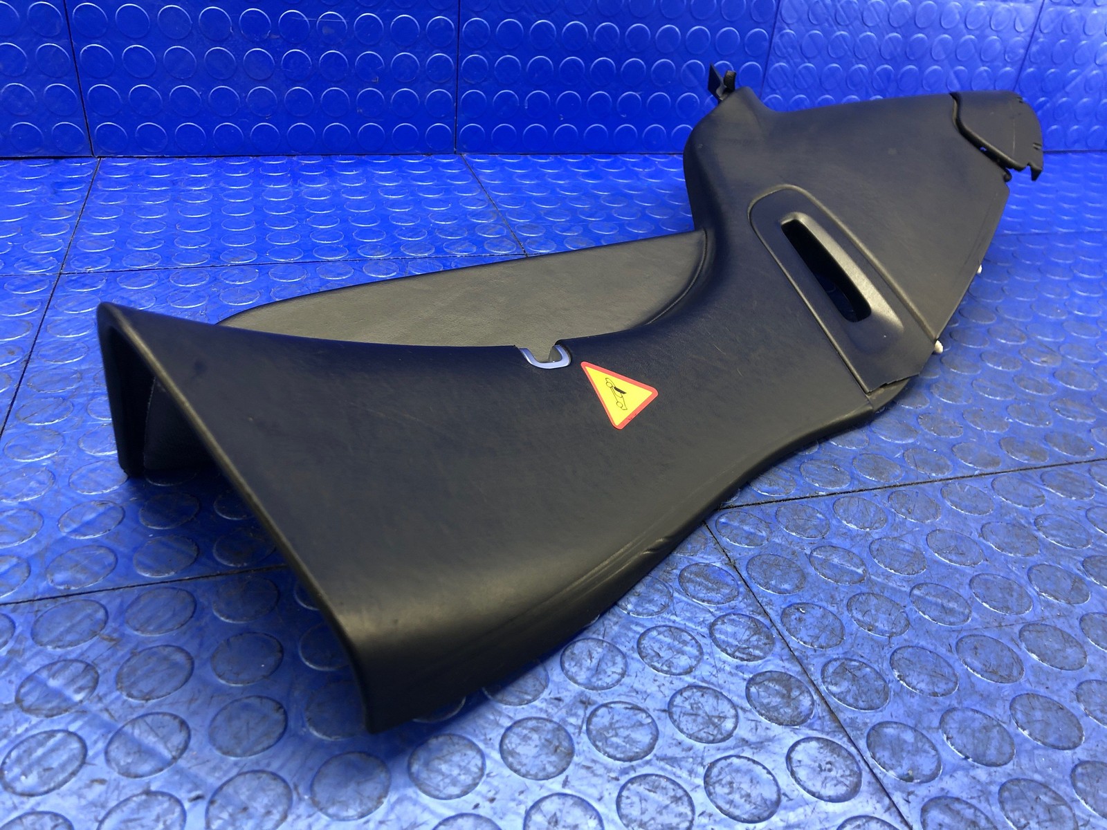 2016-2021 MCLAREN 570S LEFT SIDE UPPER B PILLAR PANEL BLACK LEATHER 13NA017SP