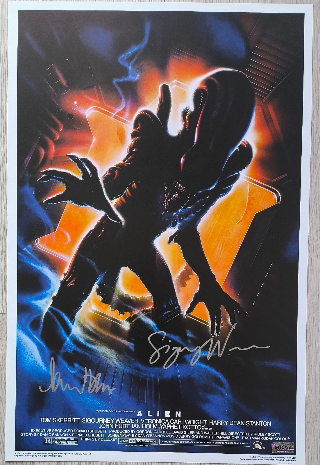 Autograph Ian Holm , Sigourney Weaver Signed 11x17 Poster ( Alien )