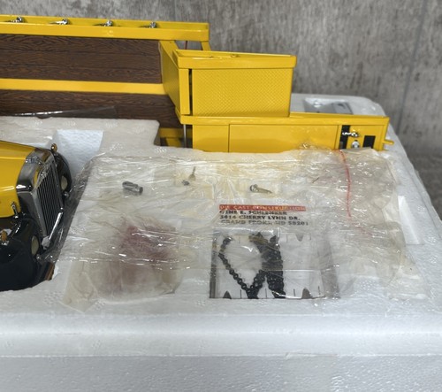 1/25 First Gear Mack B-Model Truck w/ Lowboy Trailer Case Equipment DieCast - Picture 13 of 13