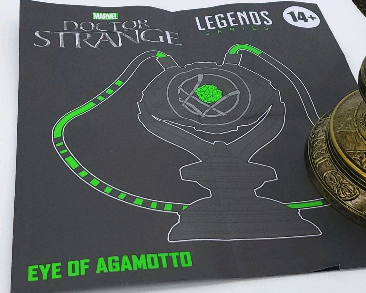Hasbro Marvel Legends Doctor Strange Gold Eye of Agamotto Action
