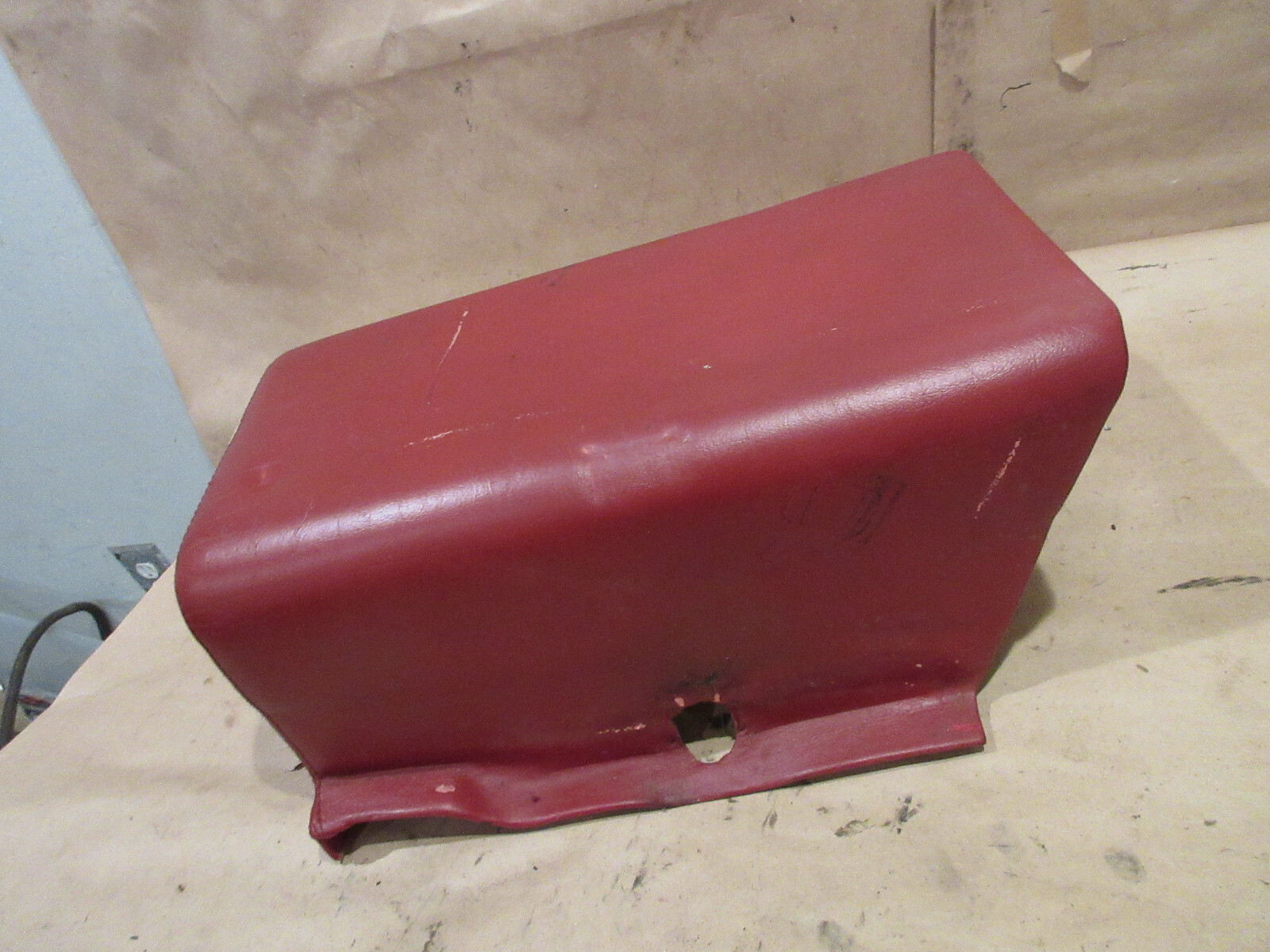 Ferrari Mondial 8, QV - Rear Console Red P/N 60681200