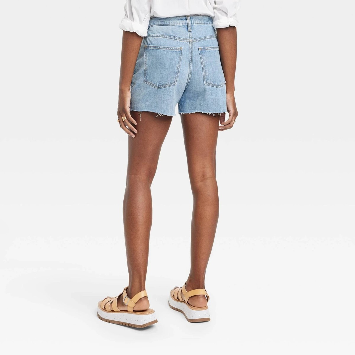 Universal Thread Women's Mid-Rise Boyfriend Jean Shorts