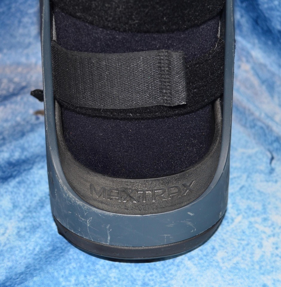 Donjoy Maxtrax Walker Brace Walking Boot ADULT SIZE Large eBay