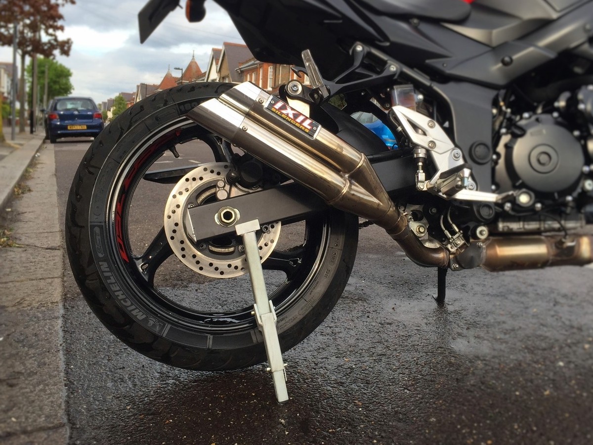 Portable Motorcycle Jack - Kawasaki Ninja ZX11 ZX14 ZZR 1100 1200