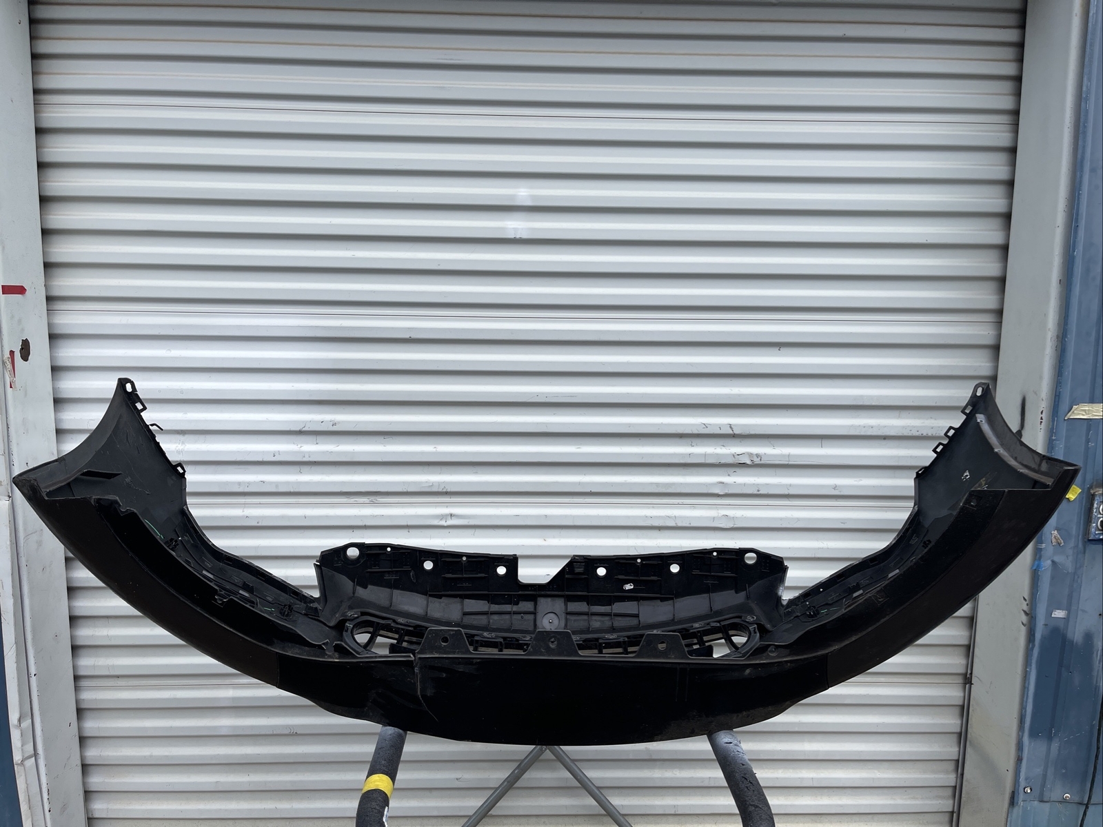 2014-2017 MASERATI QUATTROPORTE FRONT BUMPER COVER W/ GRILL  OEM