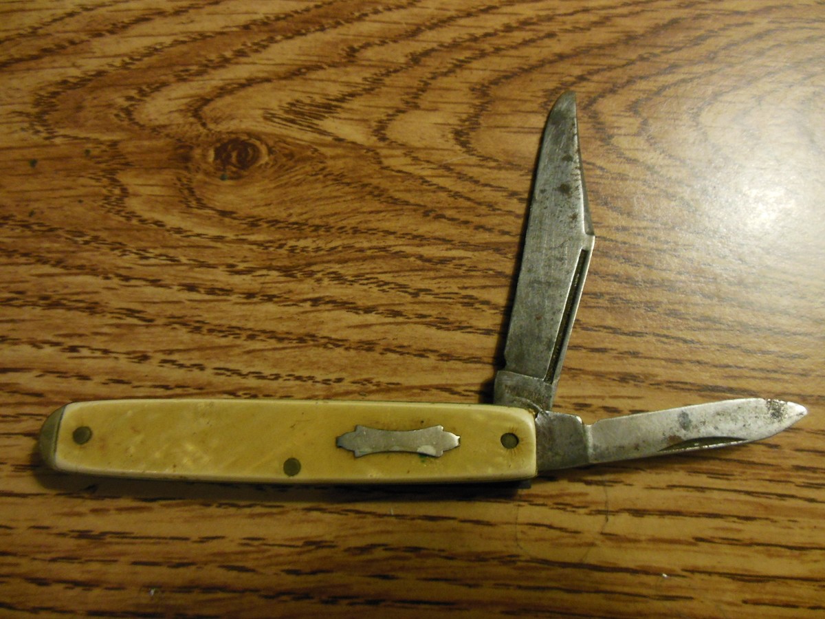 VINTAGE IMPERIAL 2 BLADE POCKET JACK KNIFE CELULOID FAUX PEARL