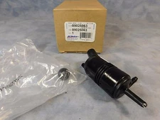 89025063 NEW OEM GM ACDELCO WINDSHIELD WASHER PUMP 