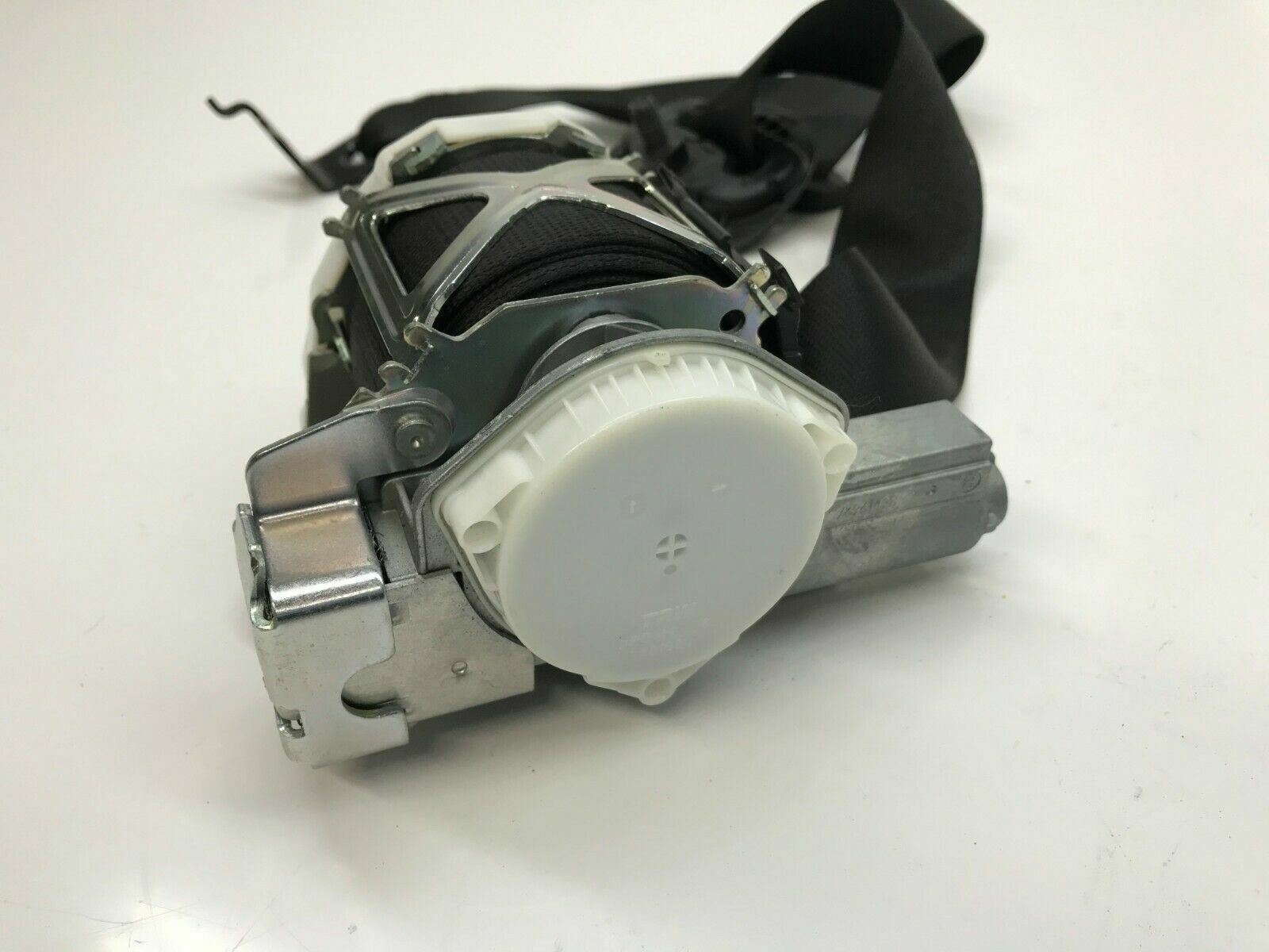 BMW FRONT RIGHT PASSENGER SIDE SEAT BELT OEM 34143195E | eBay