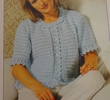 Stylecraft Knitting Pattern 4595 DK Ladies Bed Jacket 30-42"