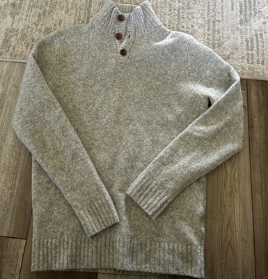 Collars & Co Balmoral Three Button Wool Sweater Gray Small