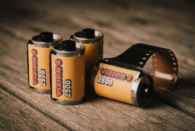 [ 4er PACK ] Kodak Vision 3 250D, 35mm Analogfilm, Motion Picture ISO 100