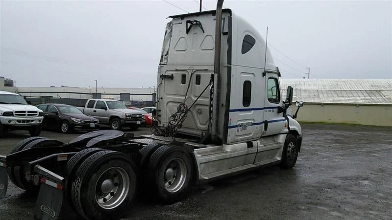 Buje trasero Freightliner Cascadia (9118311 Foto 4 de 4