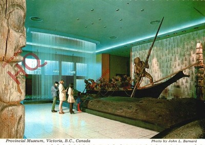 Ansichtskarte__Victoria, Provinzmuseum, Nootka Indianer Walfang Skulptur