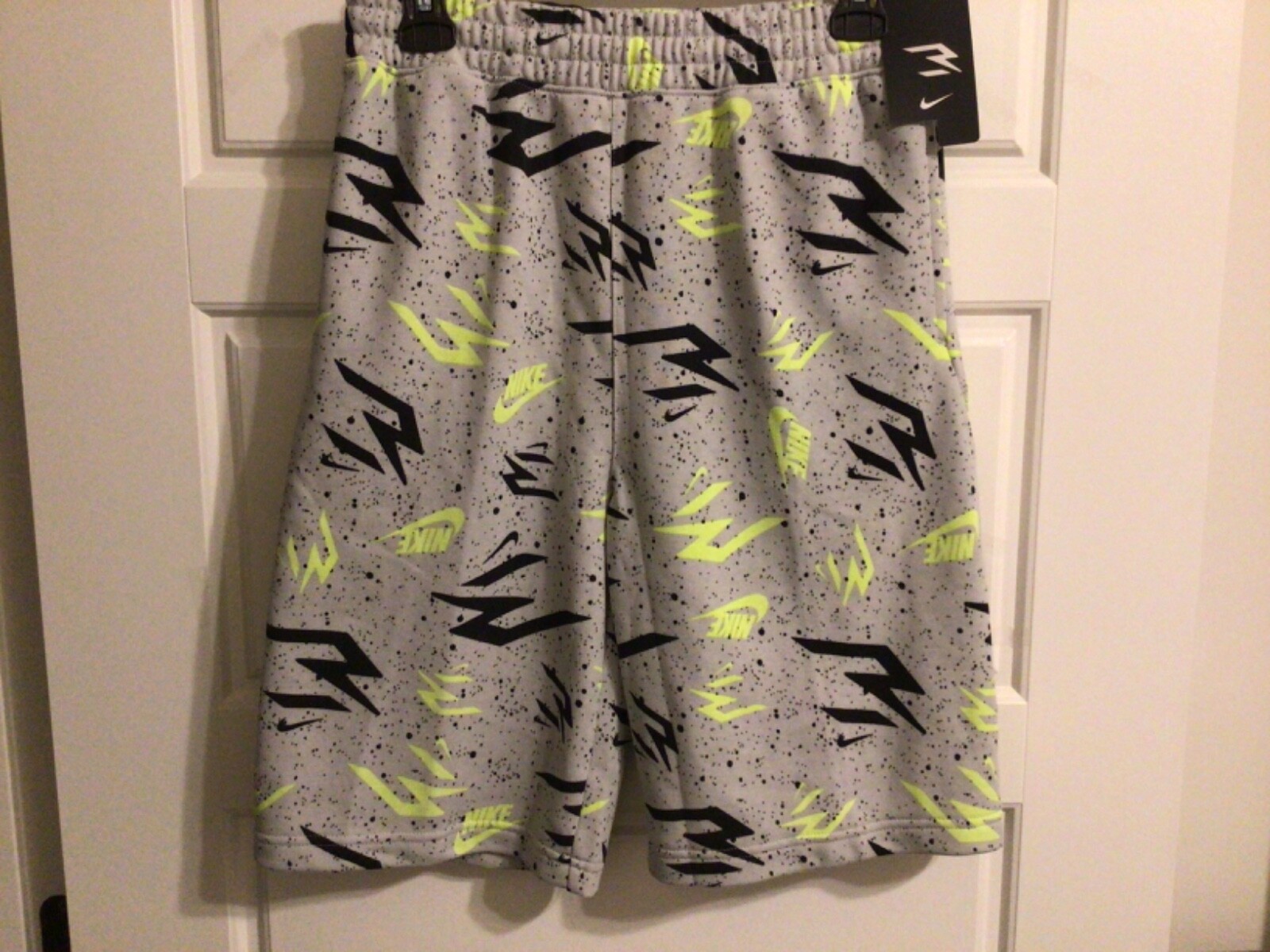 Picture 1 of 2