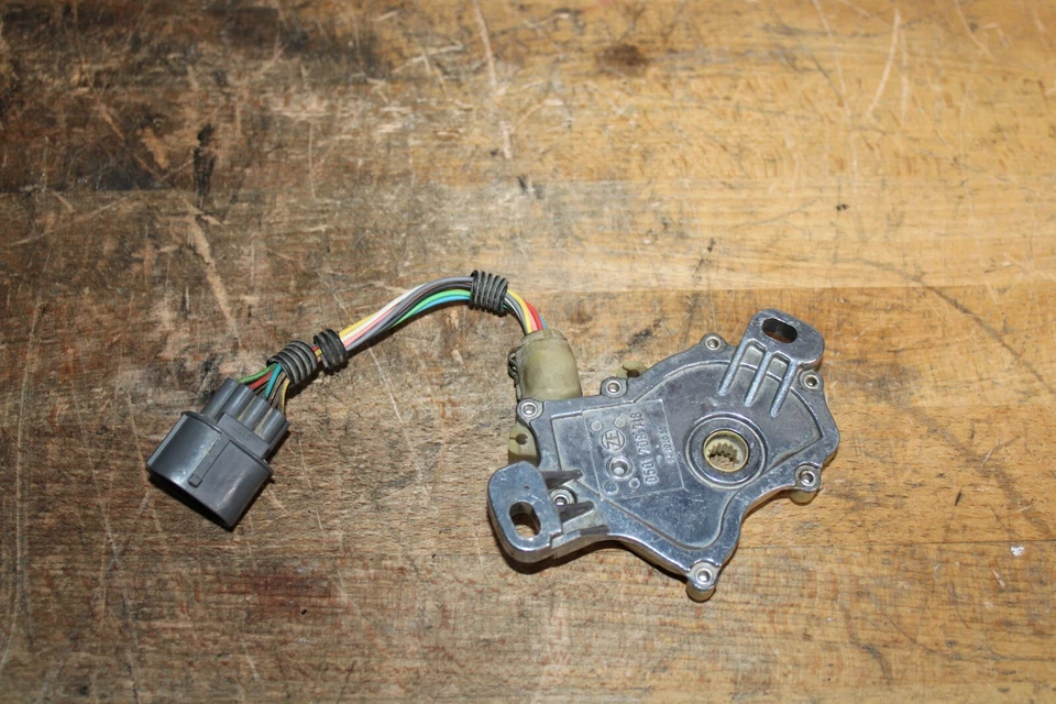 1999-2004 LAND ROVER DISCOVERY 2 НЕЙТРАЛЬНЫЙ ПЕРЕКЛЮЧАТЕЛЬ БЕЗОПАСНОСТИ ПЕРЕДАЧИ ПОЛОЖЕНИЕ XYZ - Изображение 4 из 4