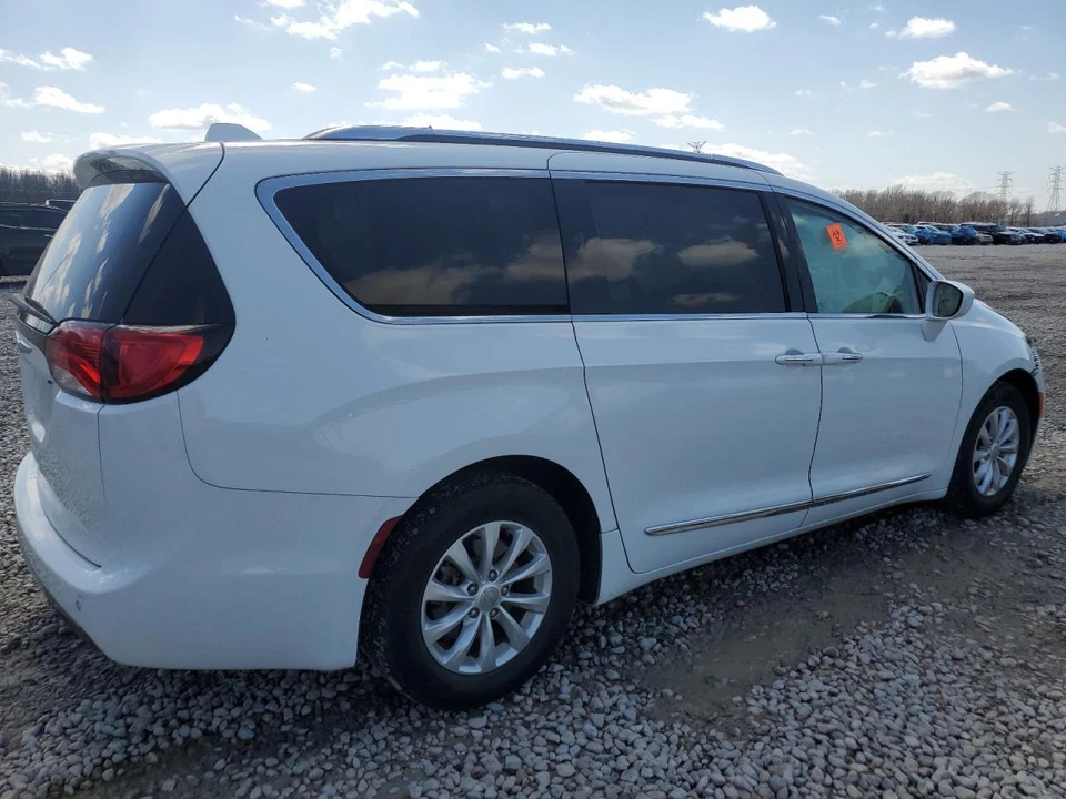 Used Fuel Tank fits: 2018 Chrysler Pacifica gasoline Grade A - Image 3 of 4