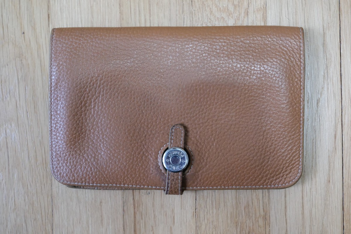 Authentic HERMES Dogon GM Vintage Leather Long Wallet Purse Authentic HERMES Dogon GM Vintage Leather Long Wallet Purse