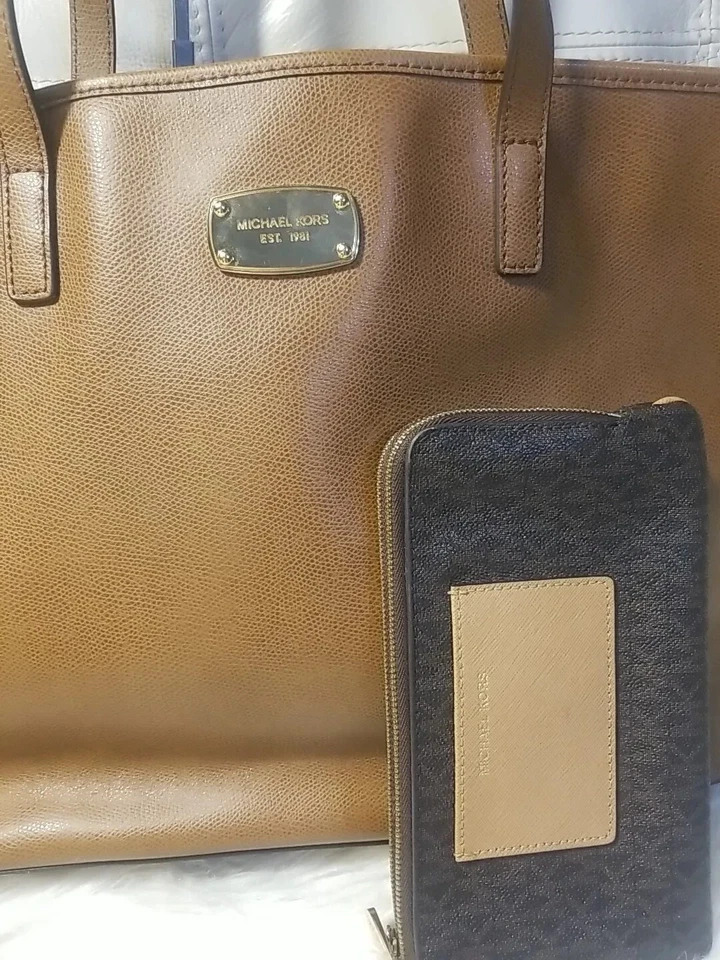 Michael Kors Bolso Cartera Muñequera Viaje Laptop XL Divisor Jet Set Marrón 18x12!  Foto 2 de 4