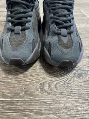adidas Yeezy Boost 700 V2 Vanta Women sneakers grey uk4,5 us6 eu37 1/3 | eBay adidas Yeezy Boost 700 V2 Vanta Women sneakers grey uk4,5 us6 eu37 1/3 | eBay